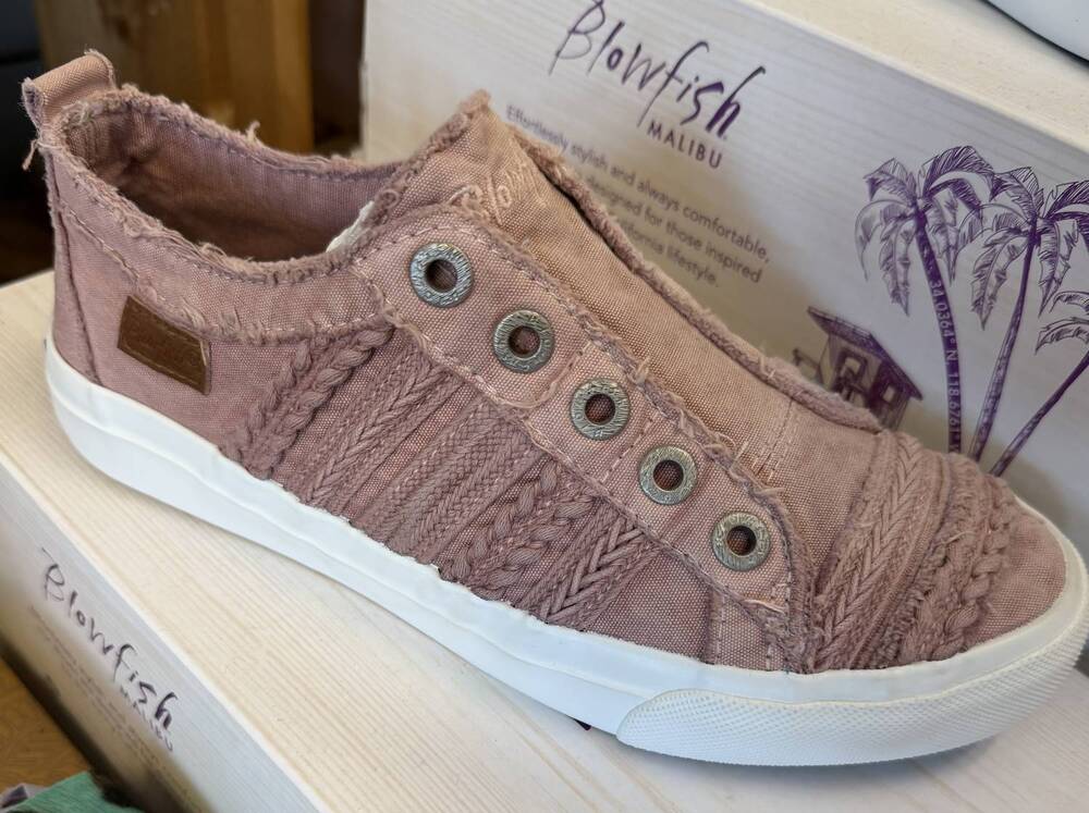 NEW BLOWFISH women's parlane shoes in açaí
